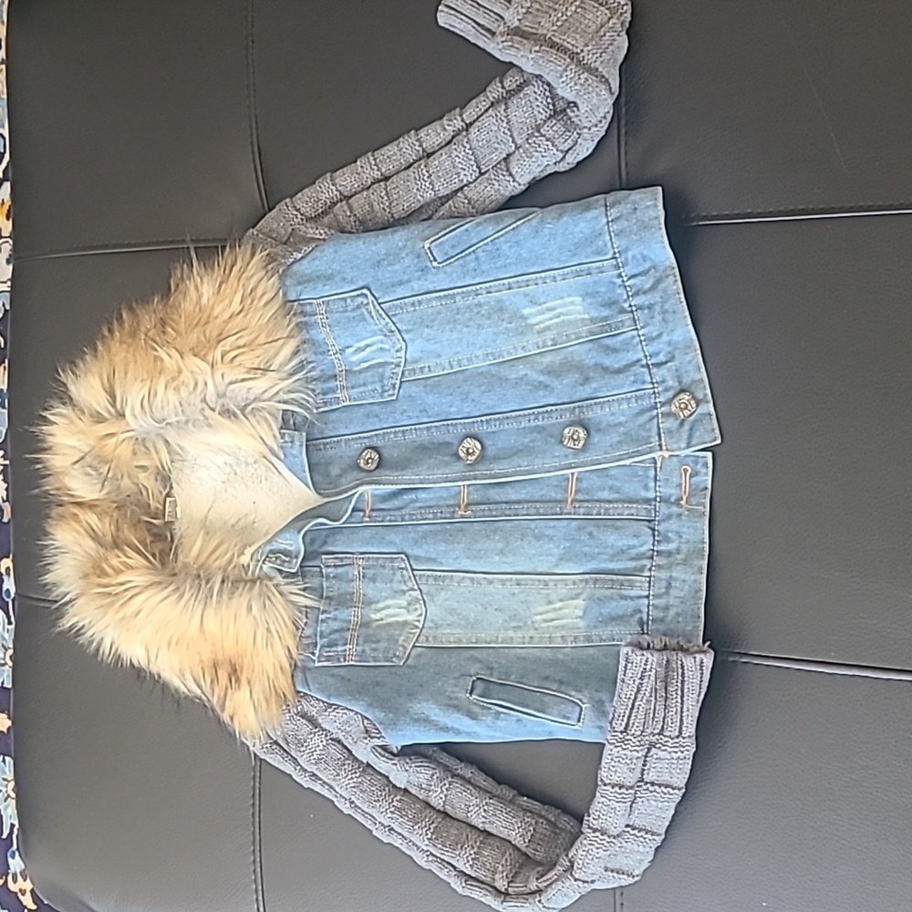 Fur trimmed denim jacket with grey knit sleeves size medium brand EDSN ONE